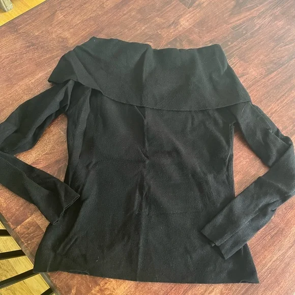 Black Off Shoulder Sweater - Picture 1 of 2